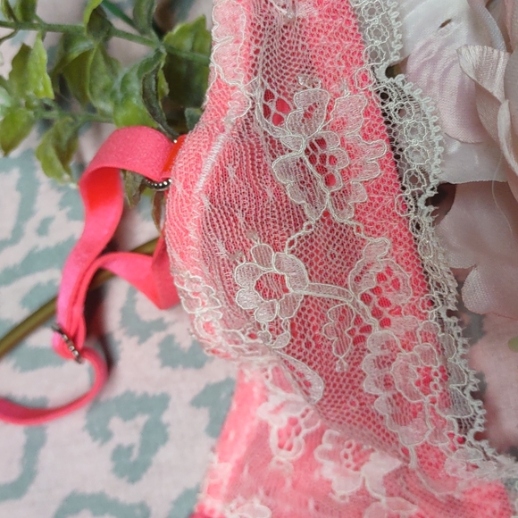 Victoria's Secret bra 32b - Picture 4 of 8